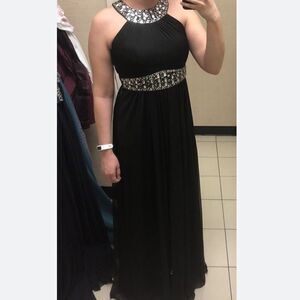 NWT  Halter/High Neck Formal Dress/Gown Sz 8 Black